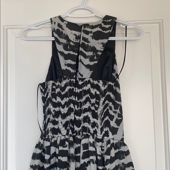 Guess Dress - Picture 2 of 2